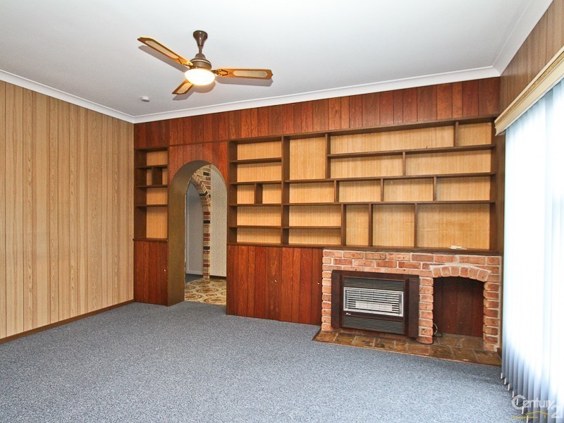 26 Tallawalla Road, Valentine NSW 2280