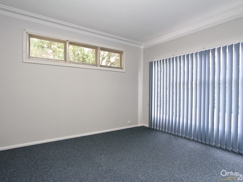 26 Tallawalla Road, Valentine NSW 2280