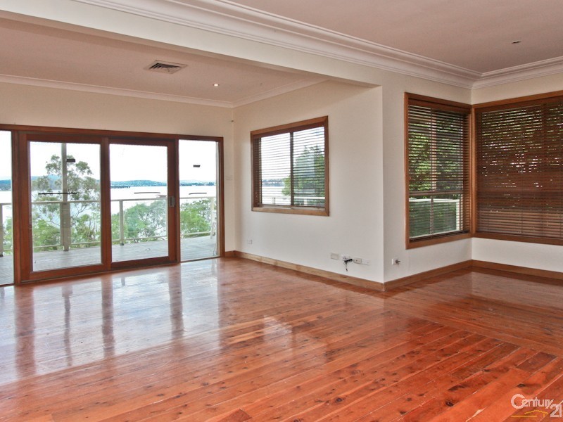 1 Eleebana, Eleebana NSW 2282