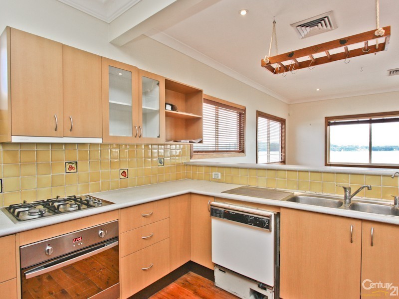 1 Eleebana, Eleebana NSW 2282