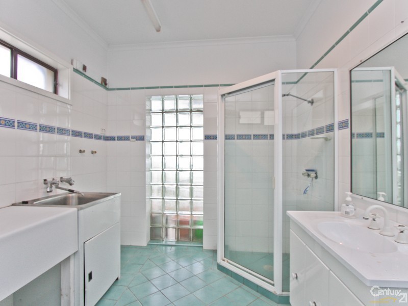 1 Eleebana, Eleebana NSW 2282