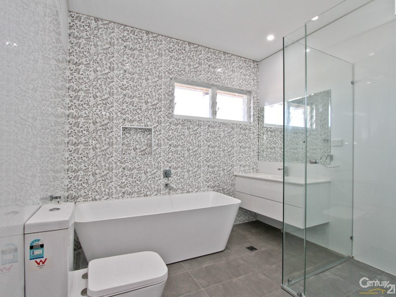 1 Eleebana, Eleebana NSW 2282