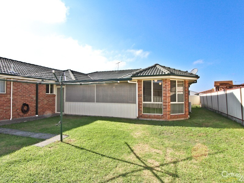 6  Karong Avenue, Maryland NSW 2287
