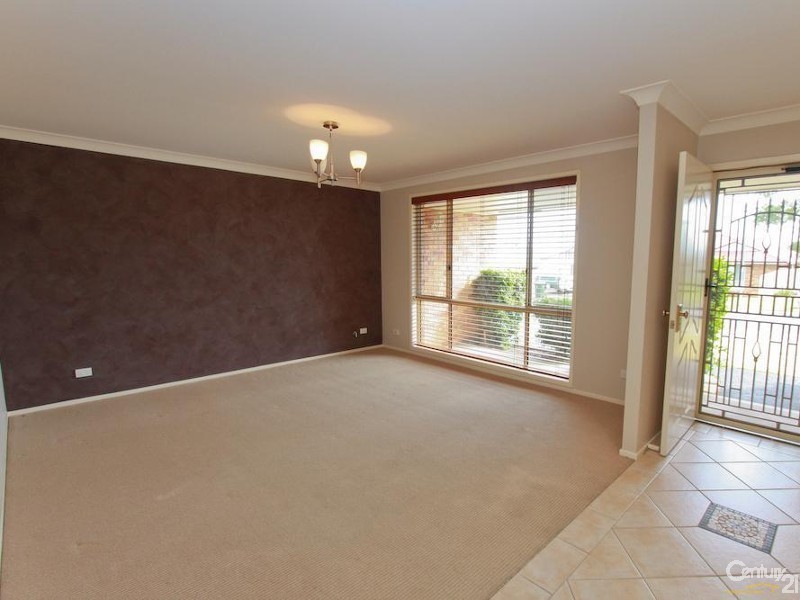 14 Karong Avenue, Maryland NSW 2287