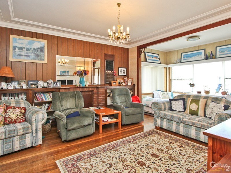 52 Vista Parade, Belmont NSW 2280