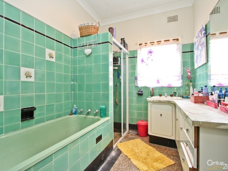 52 Vista Parade, Belmont NSW 2280