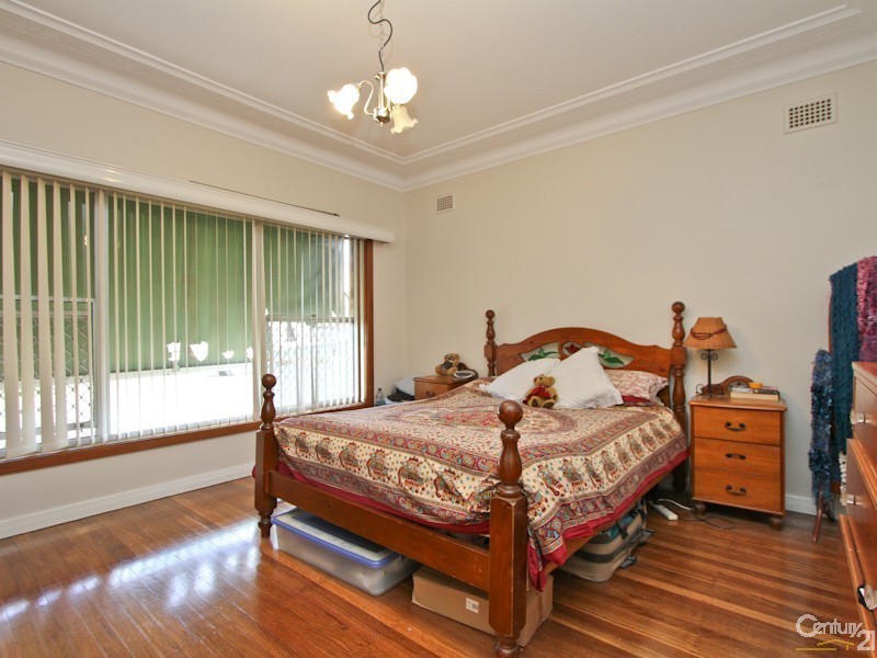 52 Vista Parade, Belmont NSW 2280