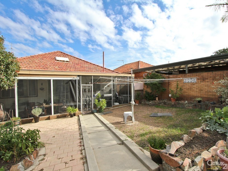 52 Vista Parade, Belmont NSW 2280