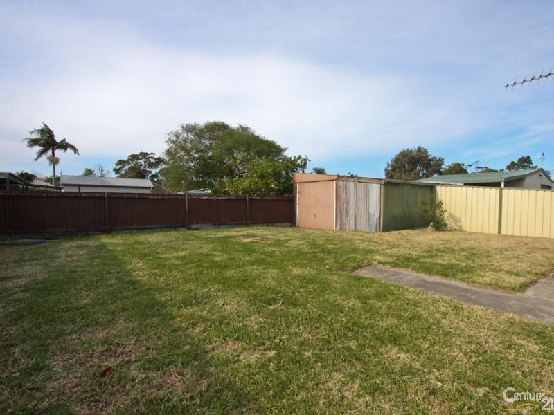49  Maude Street, Belmont NSW 2280