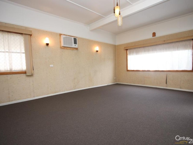 49  Maude Street, Belmont NSW 2280