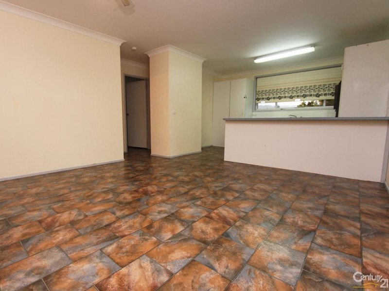 7 Suffolk Drive, Valentine NSW 2280