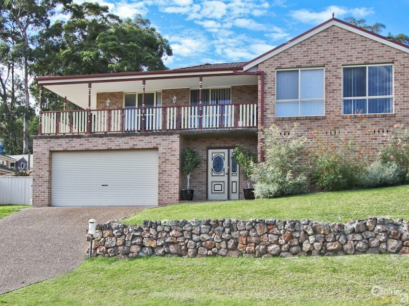 5 Kerrigan Close, Eleebana NSW 2282