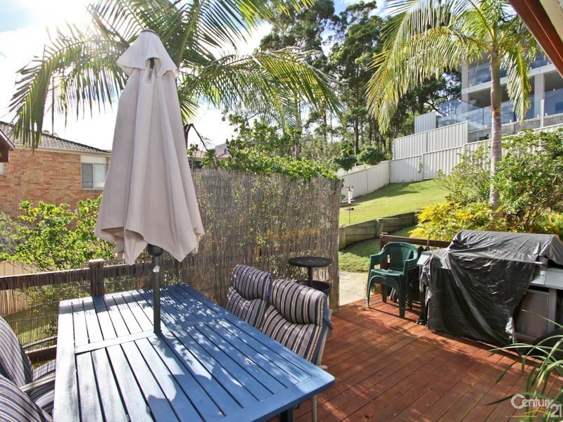 5 Kerrigan Close, Eleebana NSW 2282