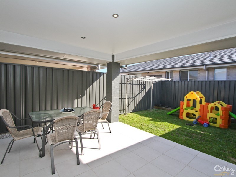 32 John Darling Avenue, Belmont North NSW 2280