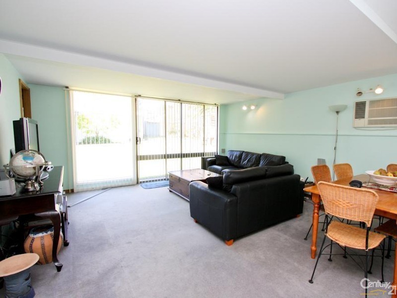34 Allambee Place, Valentine NSW 2280