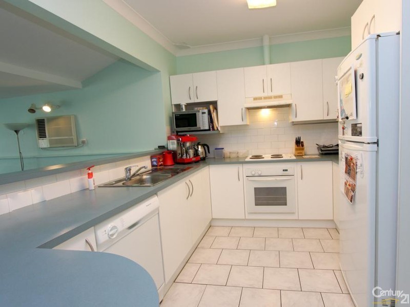 34 Allambee Place, Valentine NSW 2280