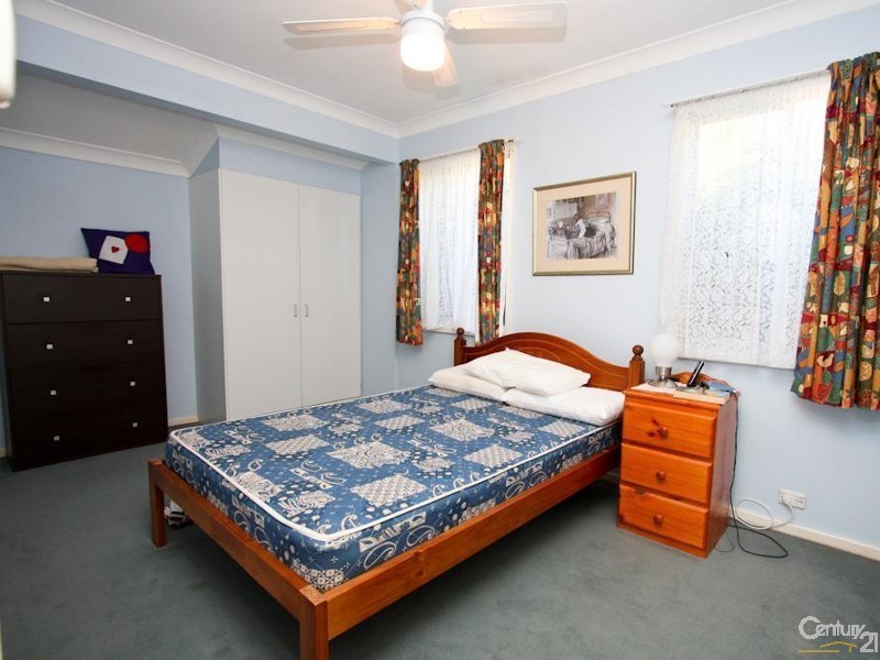 34 Allambee Place, Valentine NSW 2280