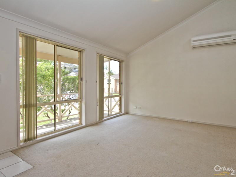 12 Ridgewood Crescent, Eleebana NSW 2282
