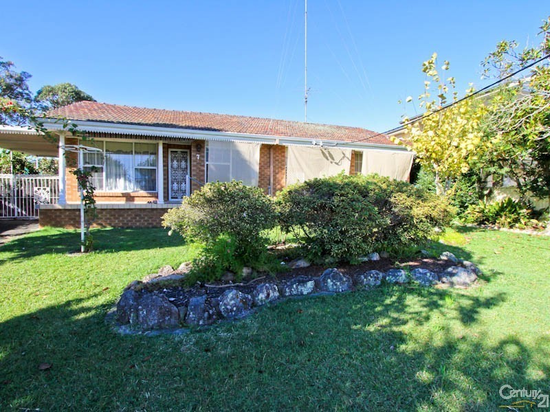 7 Berringar Road, Valentine NSW 2280