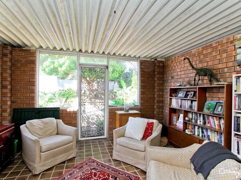 7 Berringar Road, Valentine NSW 2280