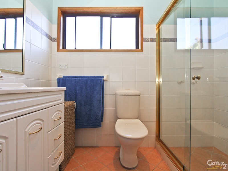 17 Buttermere Drive, Lakelands NSW 2282