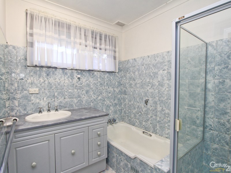 9 Hill Street, Belmont NSW 2280