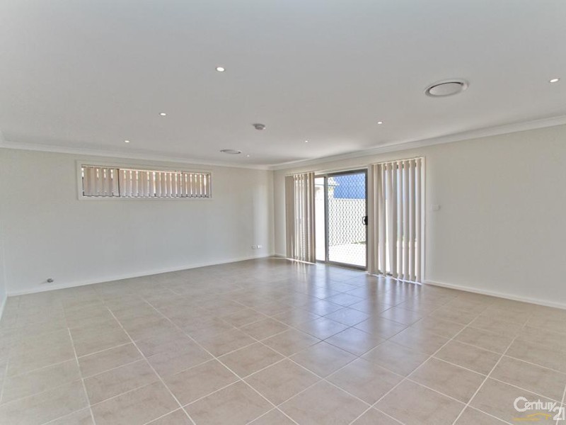 1/16 St Johns Drive, Croudace Bay NSW 2280