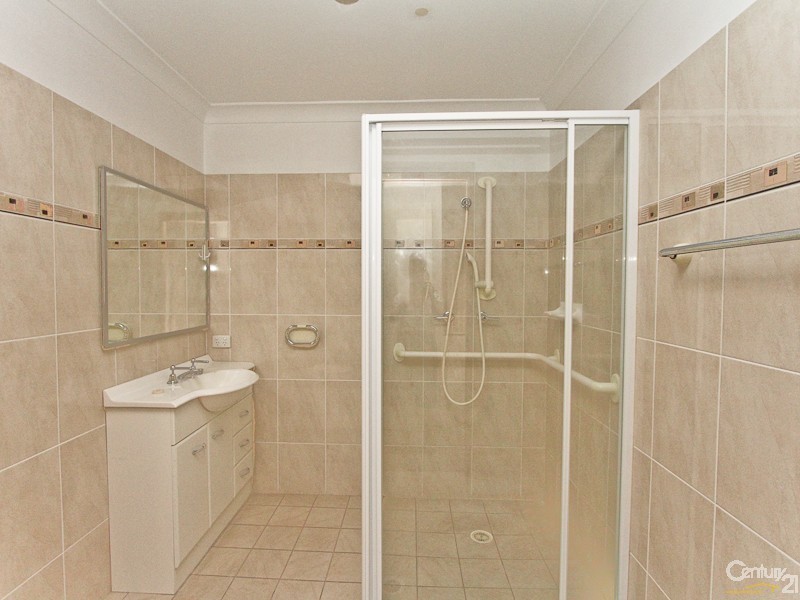 2/68  Queen Street, Warners Bay NSW 2282
