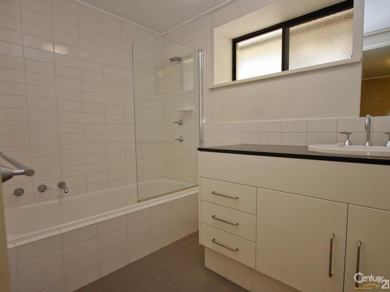 4/7 Howard Street, Warners Bay NSW 2282