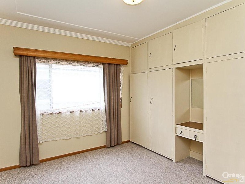5  Jones Avenue, Warners Bay NSW 2282