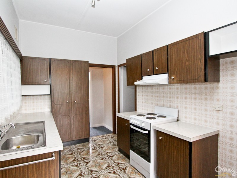 26 Tallawalla Road, Valentine NSW 2280