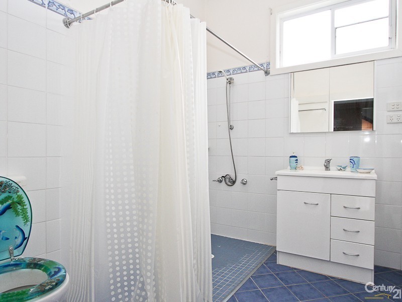26 Tallawalla Road, Valentine NSW 2280