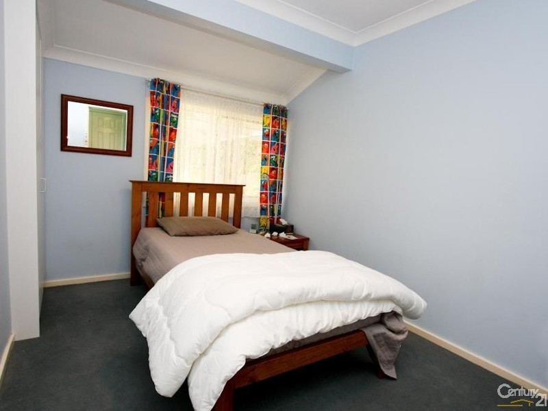 34 Allambee Place, Valentine NSW 2280