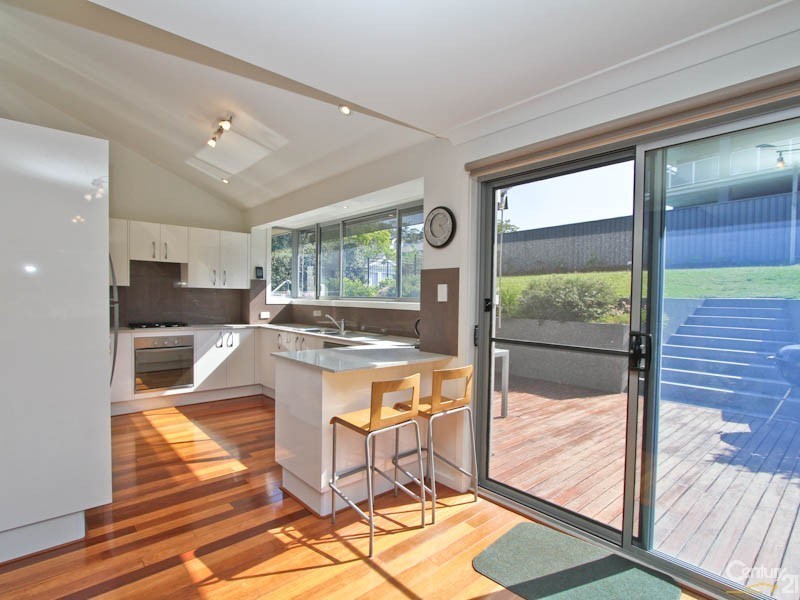 16 The Hill, Valentine NSW 2280