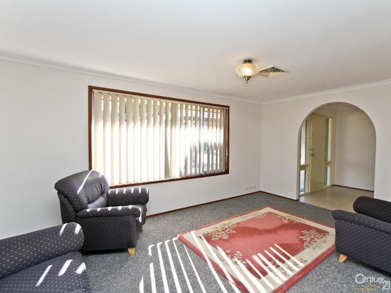 32 Murray Street, Eleebana NSW 2282