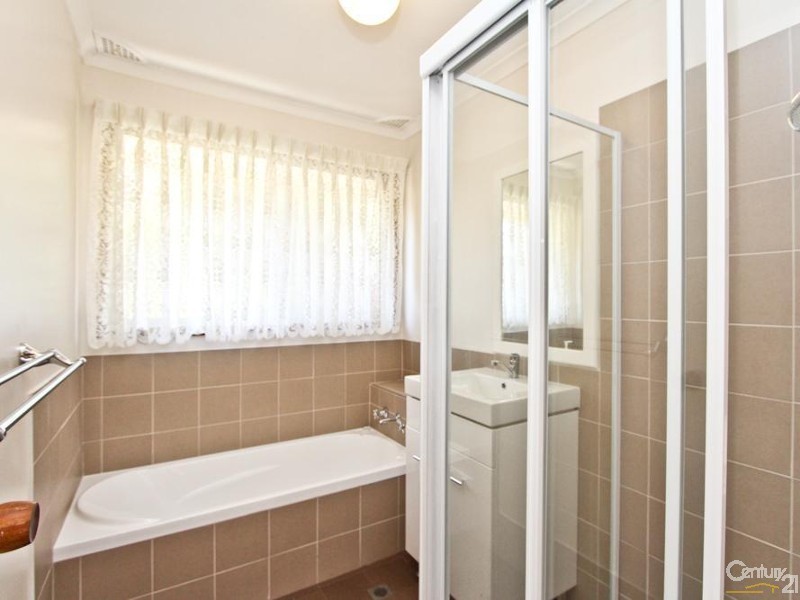 32 Murray Street, Eleebana NSW 2282