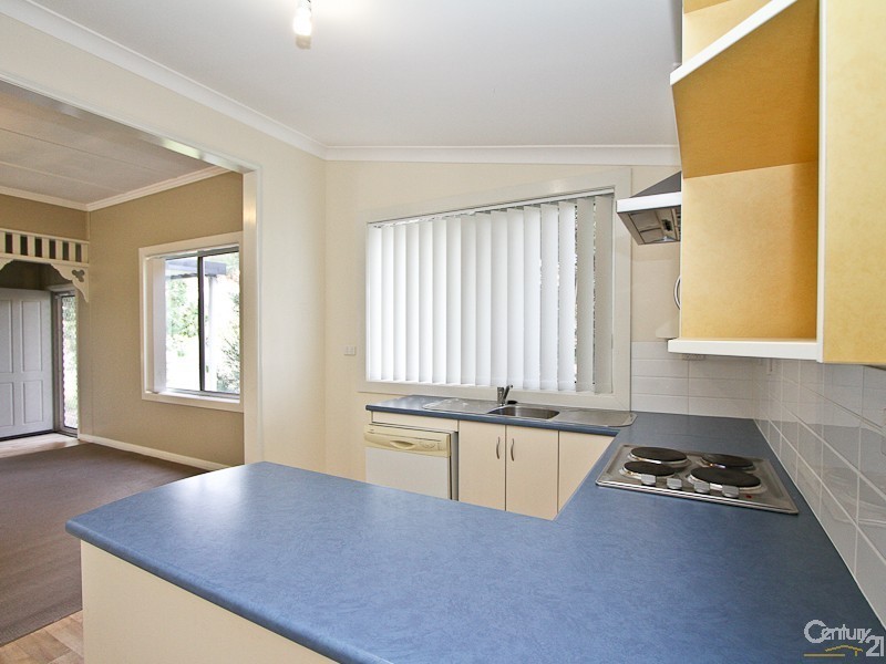 28 Evans Street, Belmont NSW 2280