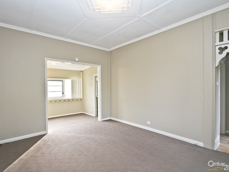 28 Evans Street, Belmont NSW 2280