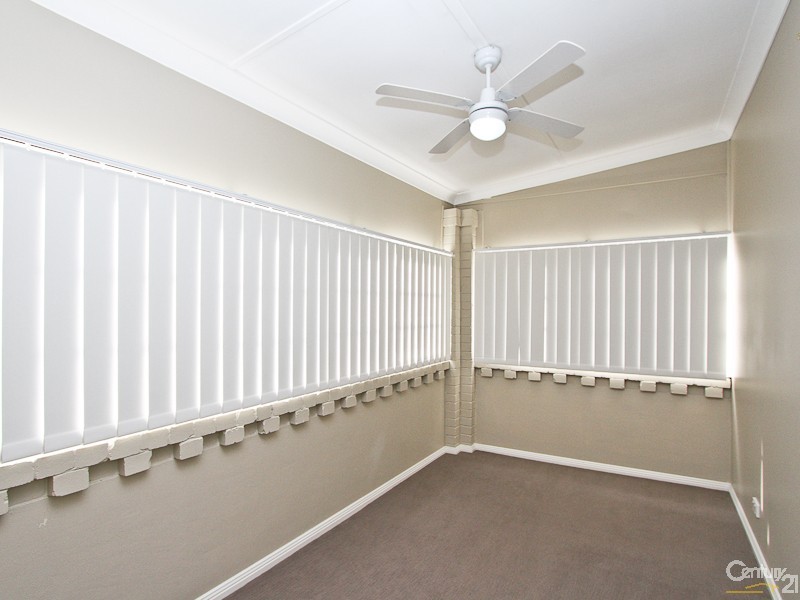 28 Evans Street, Belmont NSW 2280