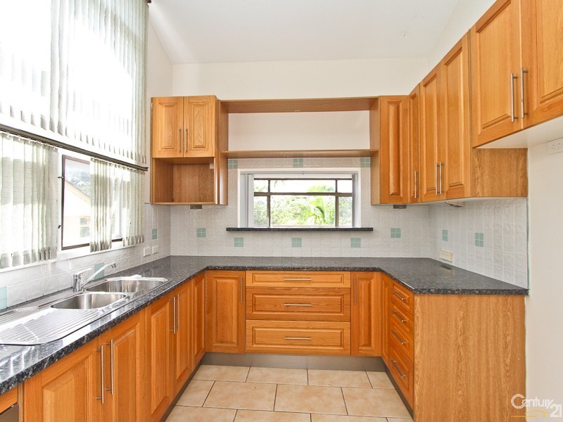 33 Lindsay Avenue, Valentine NSW 2280