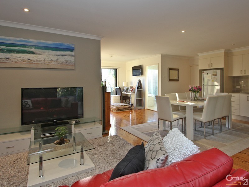 38 Jones Avenue, Warners Bay NSW 2282