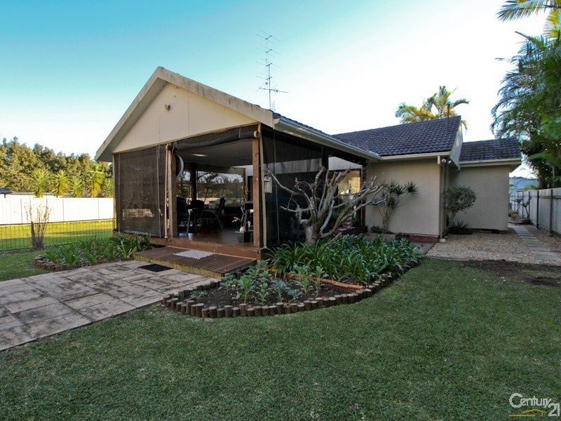 38 Jones Avenue, Warners Bay NSW 2282