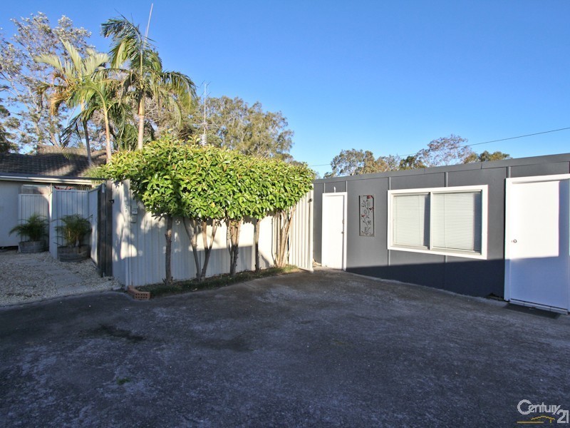 38 Jones Avenue, Warners Bay NSW 2282