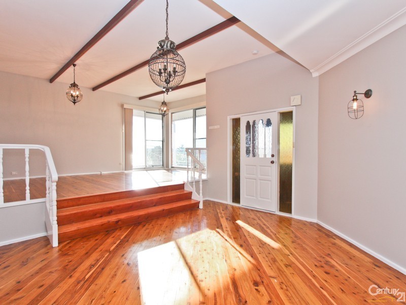 4 Albert Street, Valentine NSW 2280