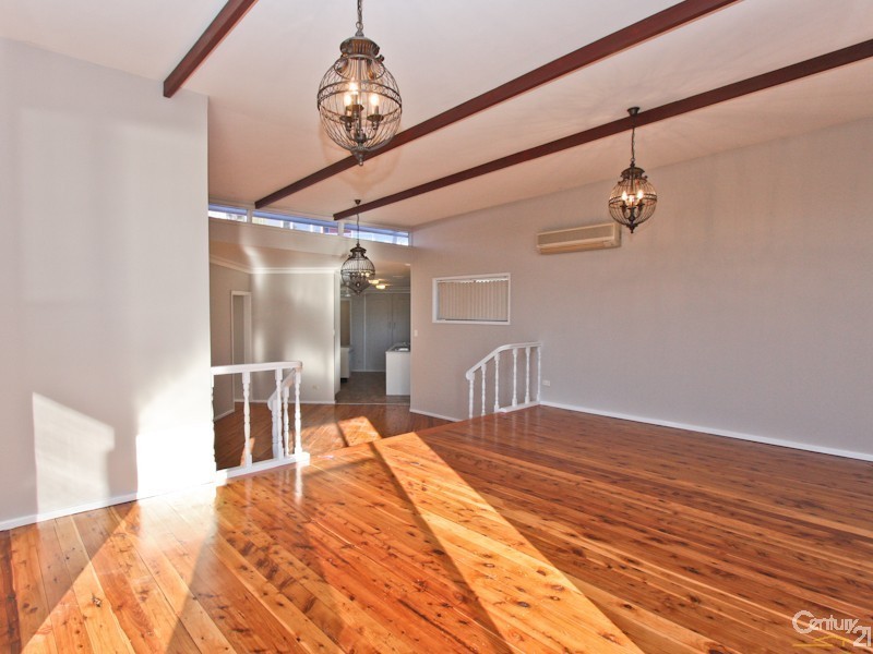 4 Albert Street, Valentine NSW 2280
