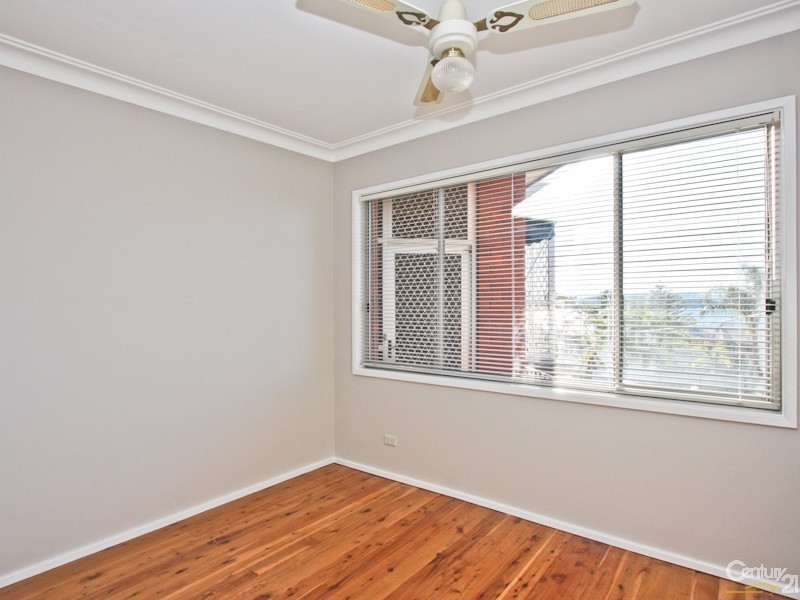 4 Albert Street, Valentine NSW 2280