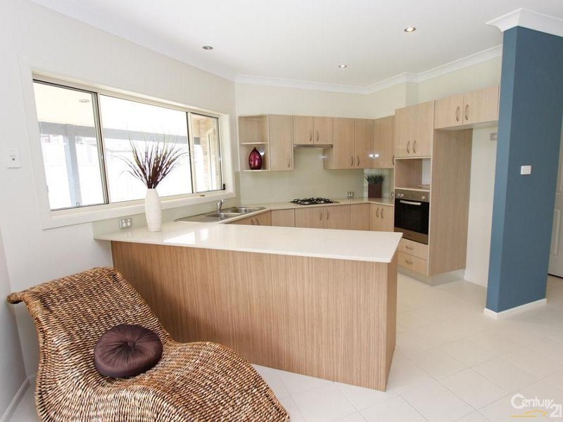 4 Siloam Drive, Belmont North NSW 2280