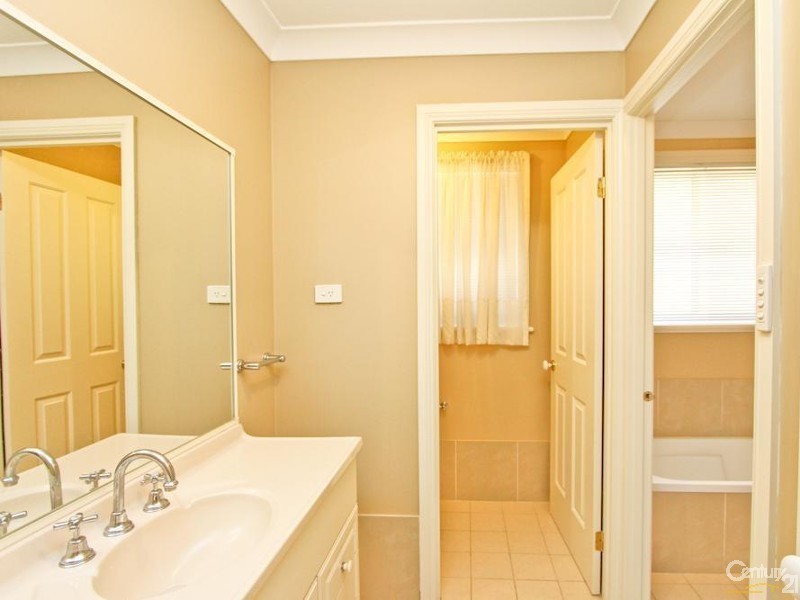 6 Dilkera Avenue, Valentine NSW 2280