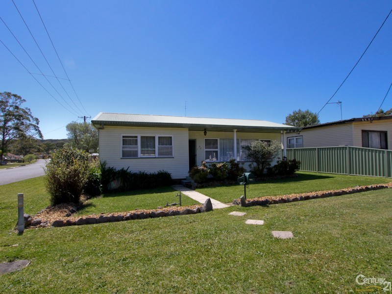 32 St Johns Drive, Croudace Bay NSW 2280