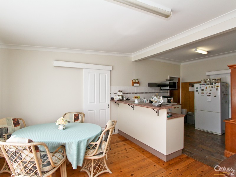 32 St Johns Drive, Croudace Bay NSW 2280